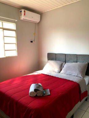 Quarto Privado em residência no Coração de Foz - casa e banheiro compartilhado